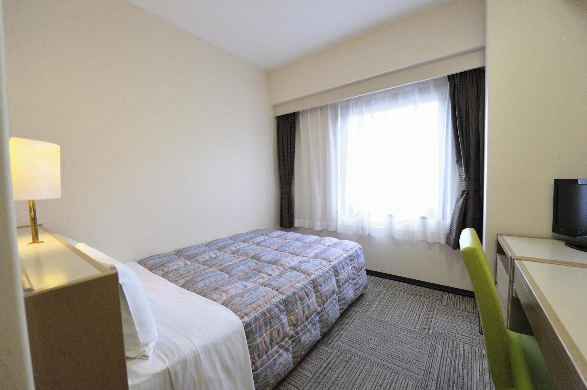 Court Hotel Niigata Kültér fotó