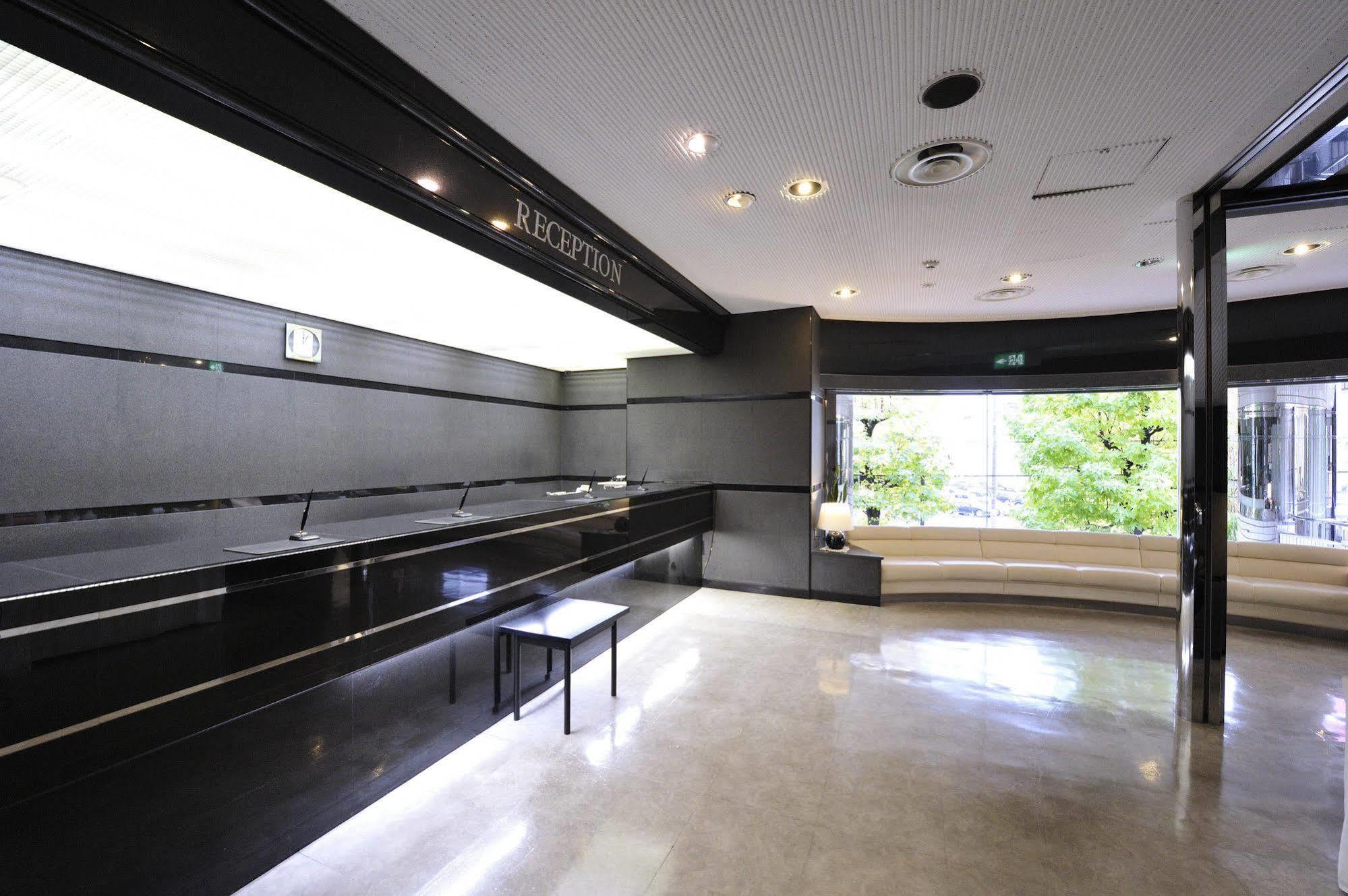 Court Hotel Niigata Kültér fotó