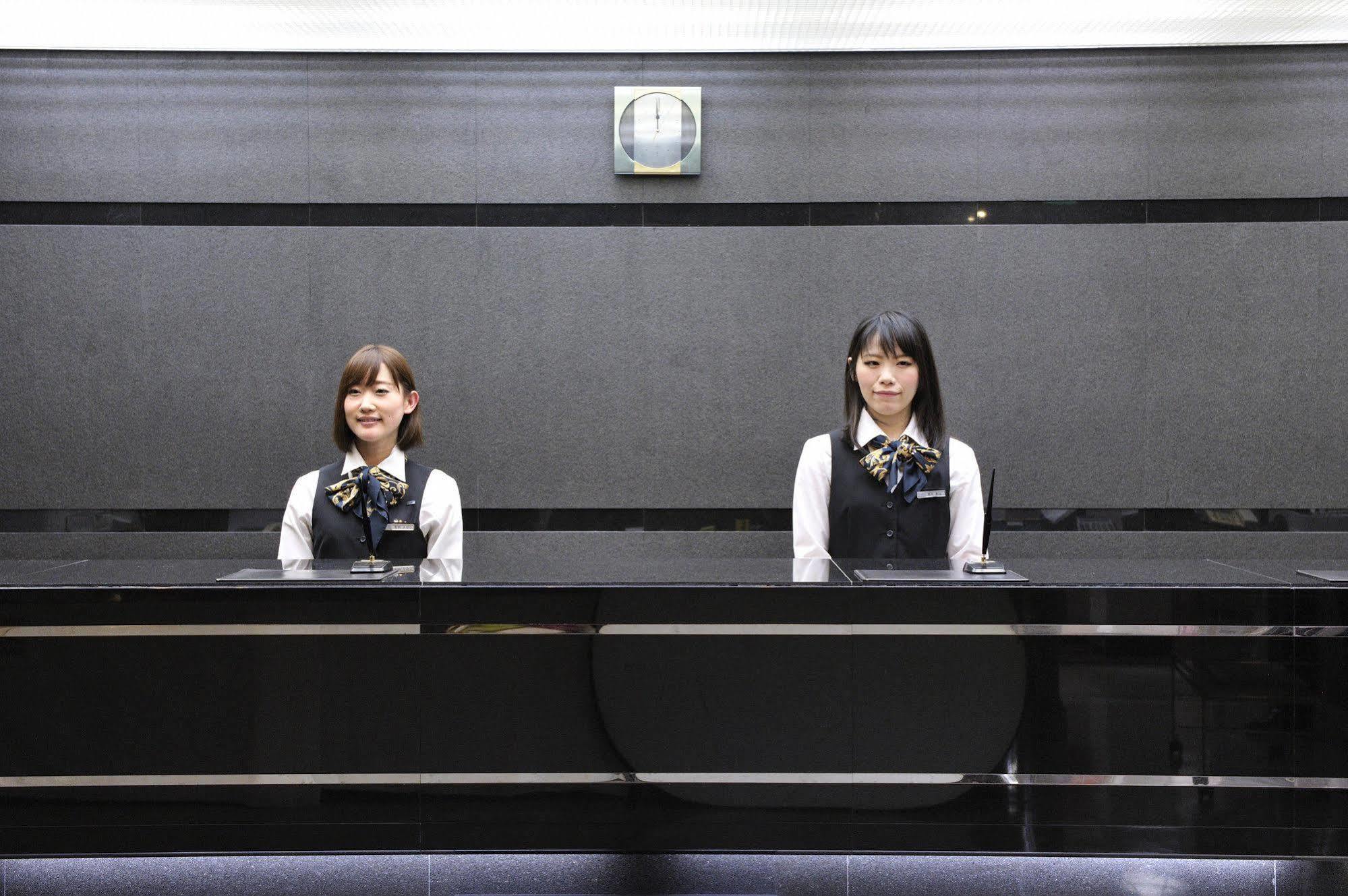 Court Hotel Niigata Kültér fotó