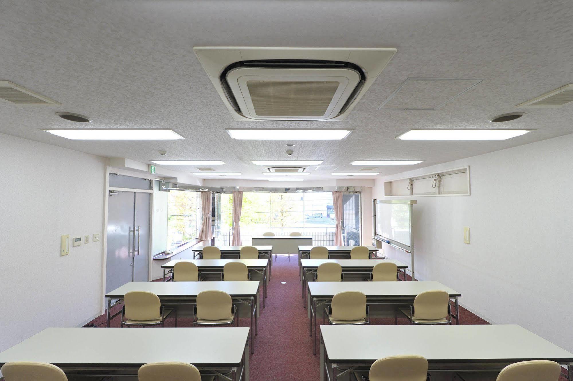 Court Hotel Niigata Kültér fotó