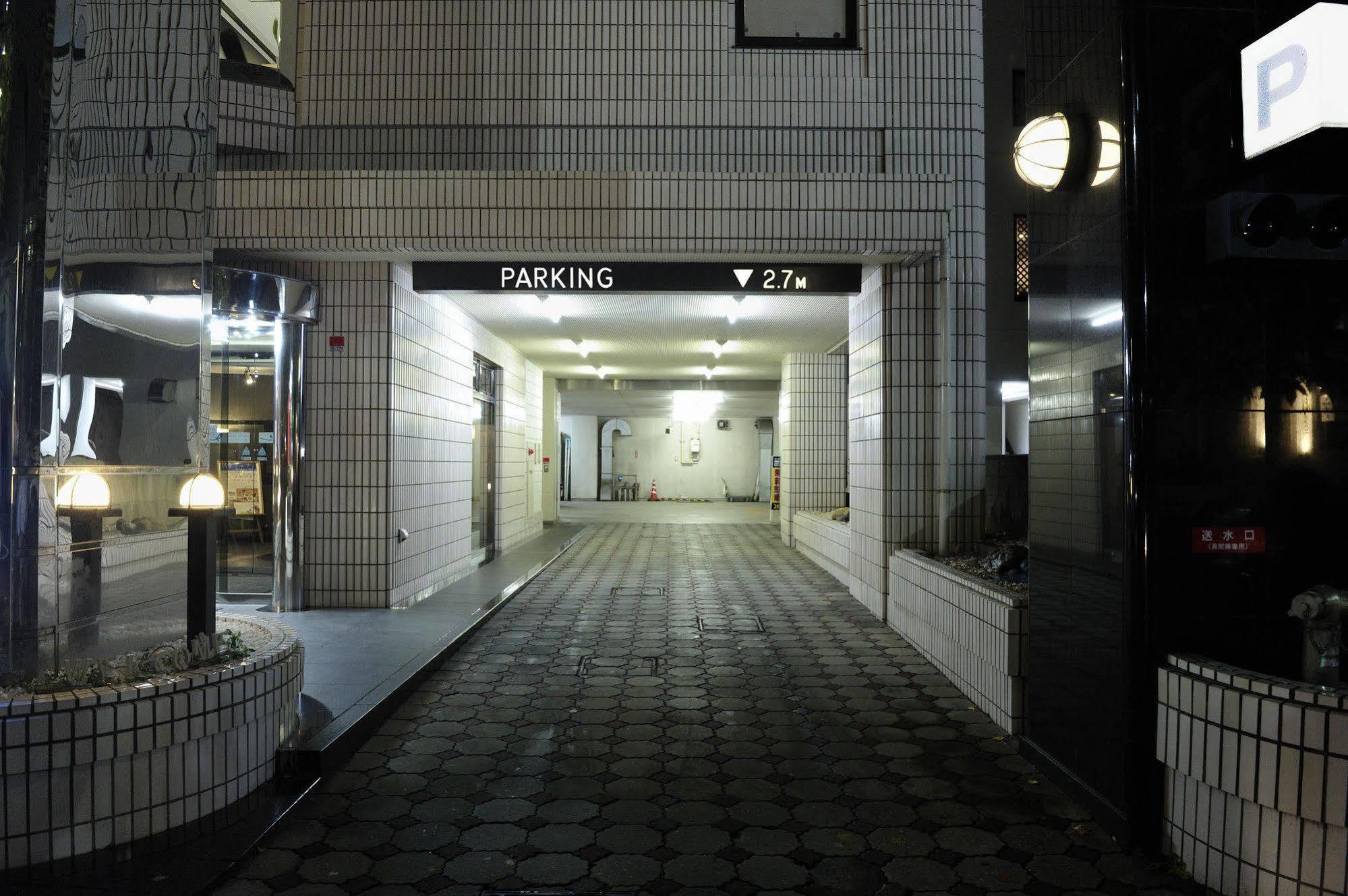 Court Hotel Niigata Kültér fotó